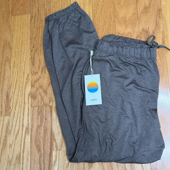 NWT Vuori Halo Modern Sweatpants in Chia Seed, size S - Picture 2 of 4